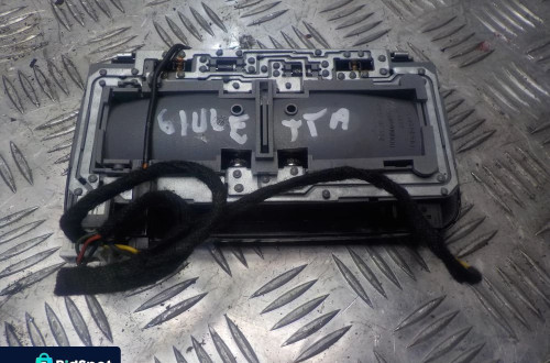 ALFA ROMEO GIULIETTA LAMPKA PODSUFITKI
