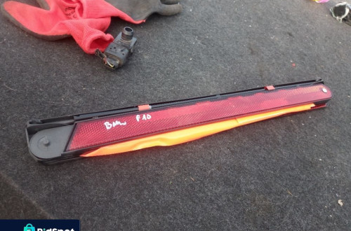 bmw f10 f11 trojkat ostrzegawczy