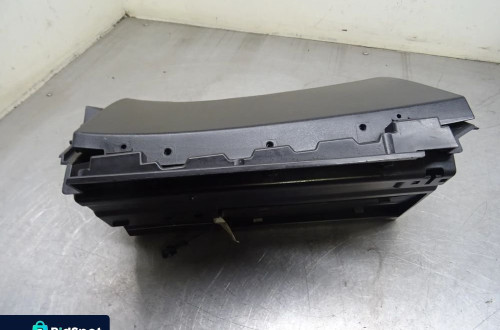 SUBARU OUTBACK III LIFT SCHOWEK PASAŻERA