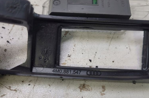PODŚWIETLENIE LAMPKA FOTELA AUDI A4 A5 4M0881547