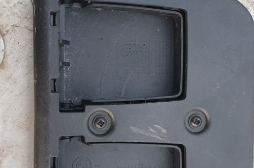 bmw f10 f11 zaslepka ucho bagaznika 7275090