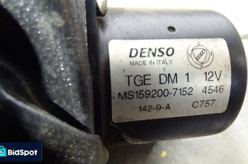 MECHANIZM WYCIERACZEK PRZÓD FIAT PANDA II 1.3MJTD MS159200-7152
