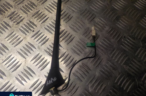 SKODA RAPID ANTENA DACHOWA