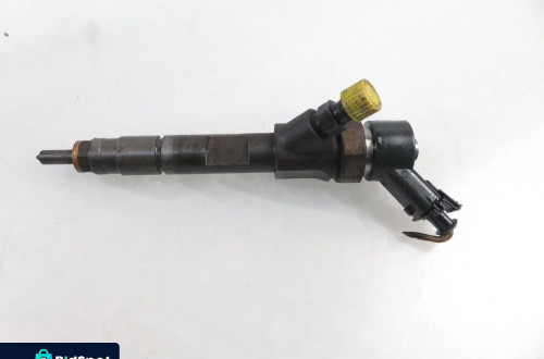 WTRYSKIWACZ RENAULT MEGANE II 1.9 dCi 8200100272 0445110110