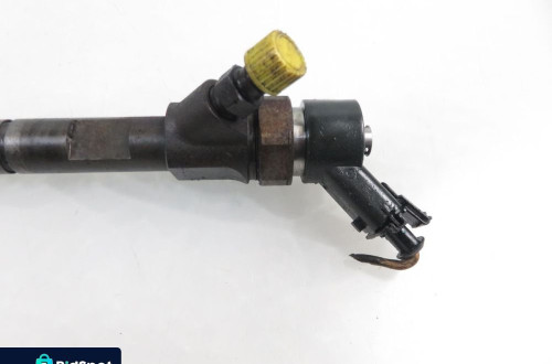 WTRYSKIWACZ RENAULT MEGANE II 1.9 dCi 8200100272 0445110110