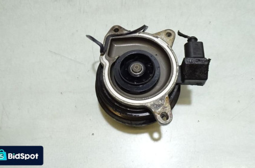 POMPA WODY VOLKSWAGEN GOLF V 1.4TSI 03C121004E