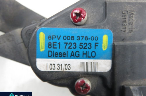 POTENCJOMETR GAZU AUDI A4 B6 Avant  1.9 TDI PD 8E1723523F