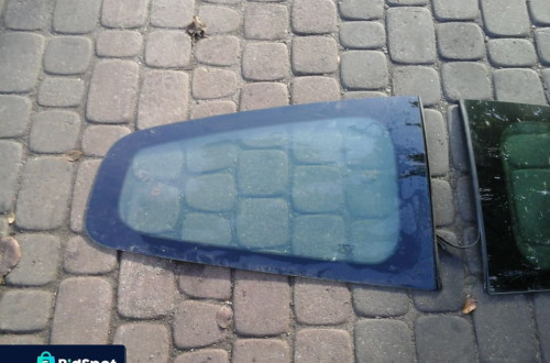 SZYBA LEWA LUB PRAWA TYLNA KAROSERYJNA RENAULT CLIO III HB 3D