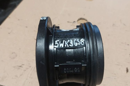 Przepływomierz Mercedes-Benz 1.8 Kompresor 5WK9638