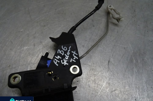 AUDI A4 B6 1.9TDI ZAMEK KLAPY BAGAŻNIKA 8E5827505B