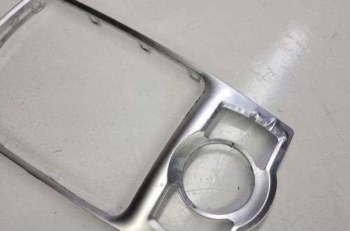 RAMKA ZMIANY BIEGÓW CHROM AUDI Q7 4L 4L0864260A