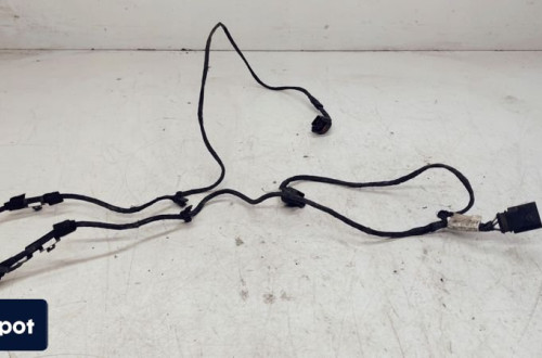 INSTALACJI ZDERZAKA PRZÓD AUDI A4 B7 8E0971095R