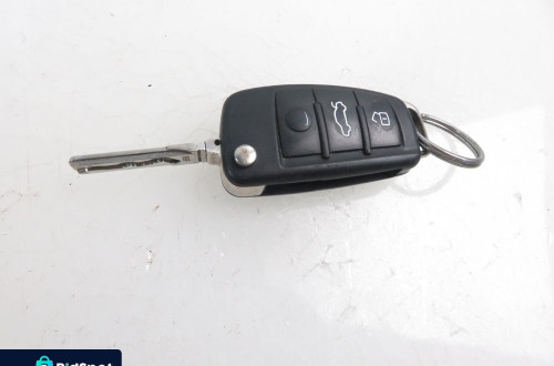 STACYJKA AUDI A6 C6 4F0909135G 4F0910132G