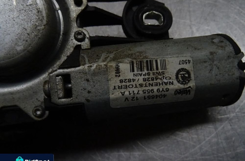 SKODA FABIA I KOMBI 99-03 1.2B SILNICZEK WYCIERACZKI TYŁ 6Y9955711A