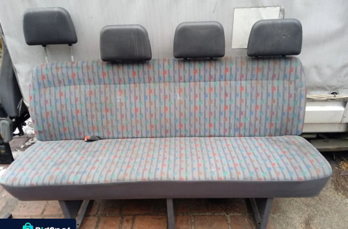 KANAPA 4-OSOBOWA BUS ROZMIAR SIEDZEŃ 158 CM ROZSTAW NÓG 108 CM