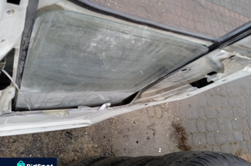 SZYBA DRZWI OPUSZCZANA LEWA PRZEDNIA VOLKSWAGEN LT 95-06