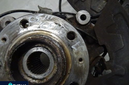 CITROEN C5 III 1.6D PIASTA ZWROTNICA LEWA PRAWA PRZÓD PRZEDNIA
