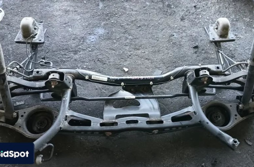 VW BEETLE 17r CABRIO BELKA OŚ ZAWIESZENIA TYŁ TYLNA