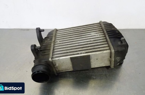 INTERCOOLER PRAWY AUDI A6 C6 2.7TDI 4F0145806R