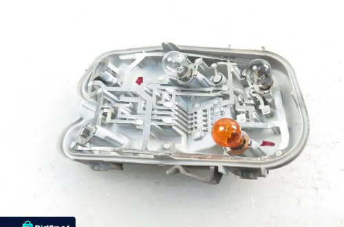 WKŁAD LAMPY PRAWY TYŁ AUDI A6 C6 436072 436074