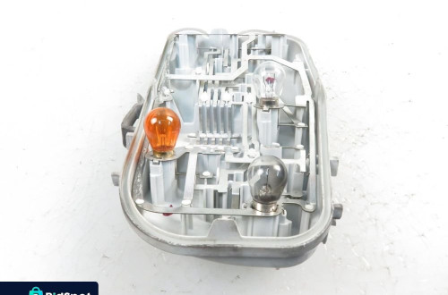WKŁAD LAMPY PRAWY TYŁ AUDI A6 C6 436072 436074