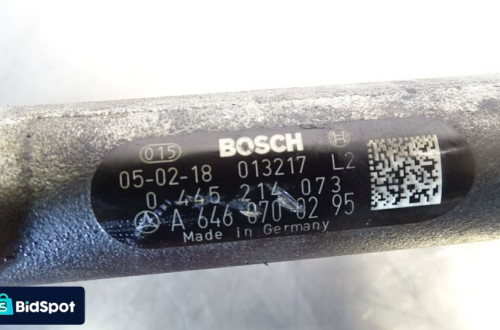 LISTWA WTRYSKOWA MERCEDES W203 220 A6460700295