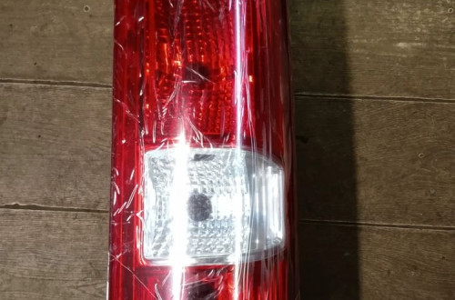LAMPA TYLNA IVECO DAILY 06-14 PRAWA NOWY ZAMIENNIK