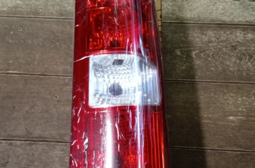 LAMPA TYLNA IVECO DAILY 06-14 PRAWA NOWY ZAMIENNIK