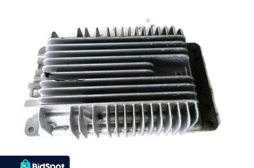HUMMER H2 02-09 WZMACNIACZ BOSE
