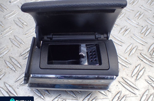 MERCEDES W221 POPIELNICZKA DRZWI LEWY TYŁ A2218210714 RADOM