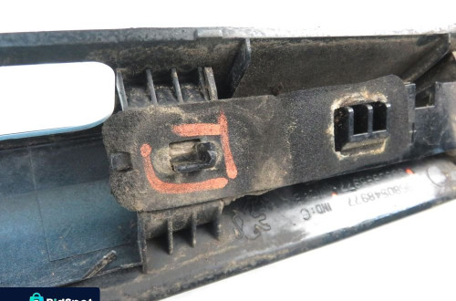 BLENDA KLAPY PEUGEOT 207 SW 9680548977